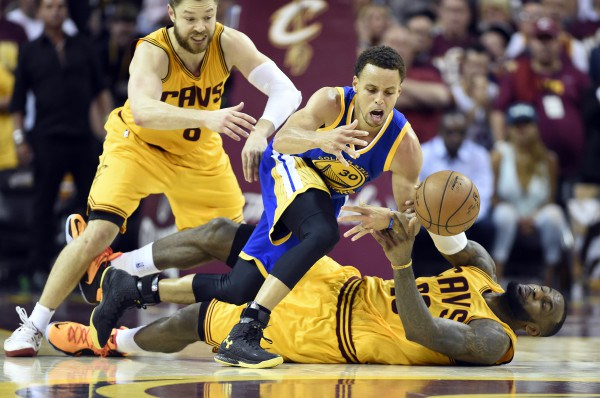 10077661_H15301811-600x398